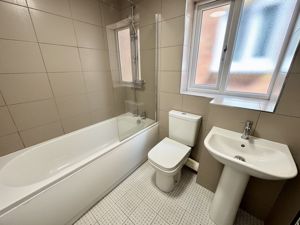 Family Bathroom- click for photo gallery
